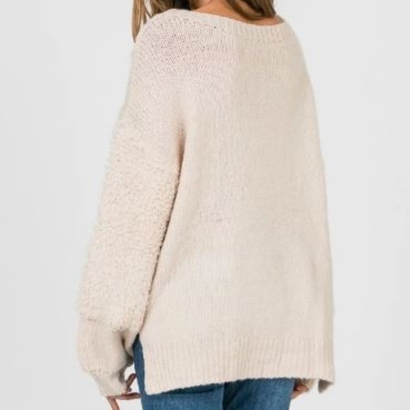 MADISON Textured Chevron stripe Oversized Sweater - Picture 3 of 3